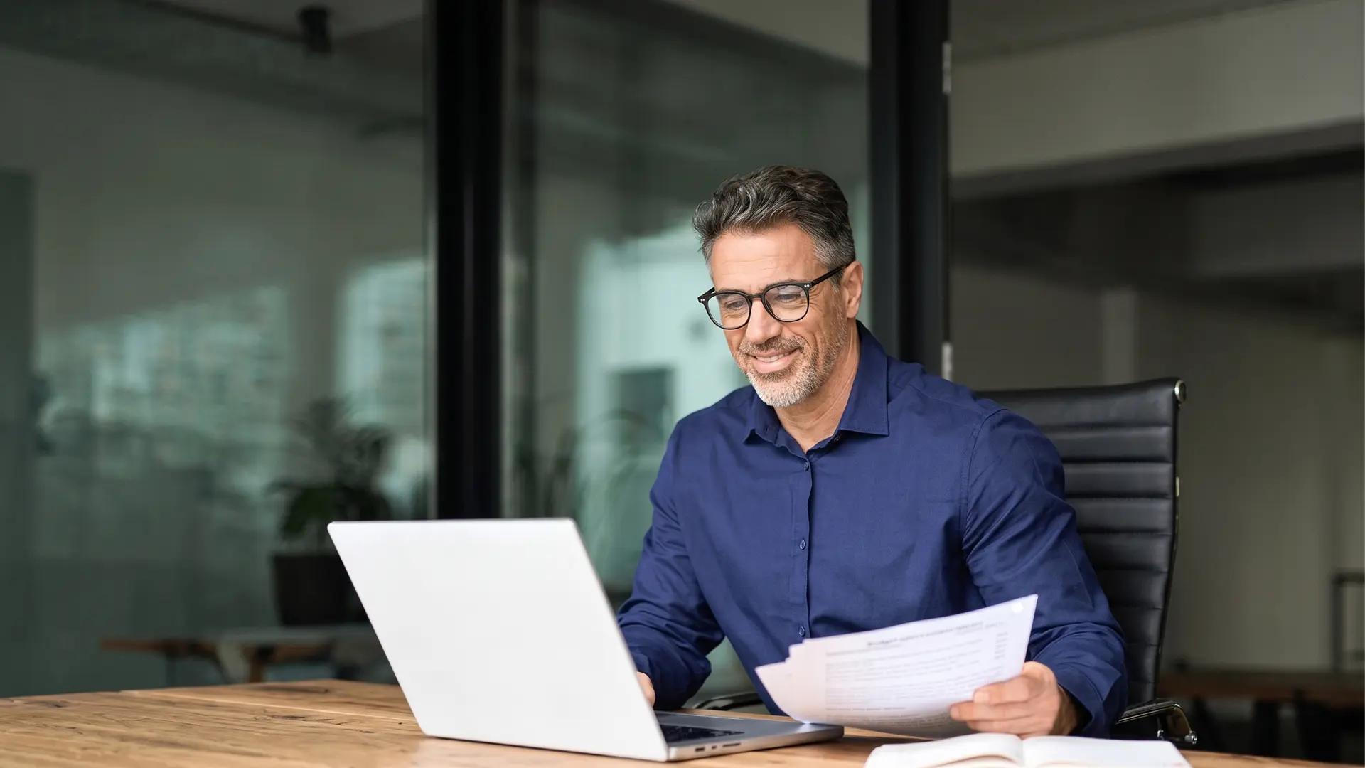 Líder de Talento evaluando potencial y sucesión